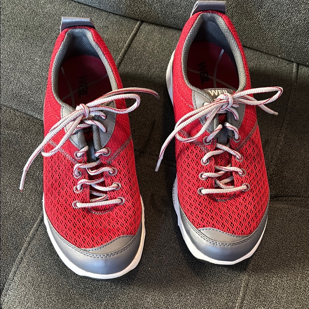 Dr. Weil Vionic Rhythm Walking Shoes 7.5